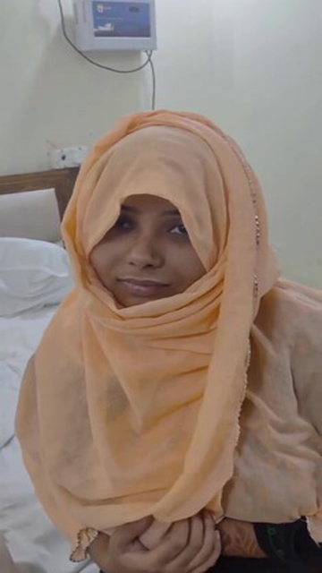 Hijabi Wife Giving – Blowjob To Lover , And Talking