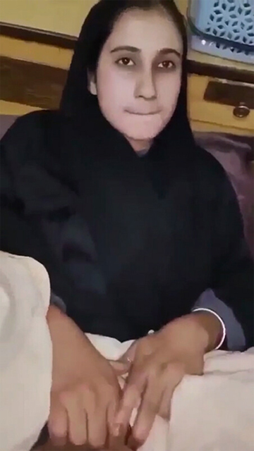 Muslim Hijabi wife shaved pussy Fucked