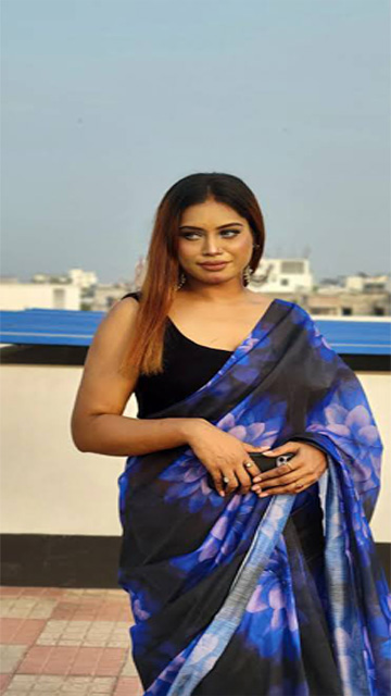 Horny Babe Showing – BJ Fucking More Clip Update