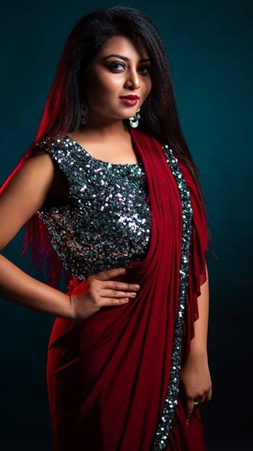 Model Priya Sadhu – Hot Bikini Teasing – OF Content