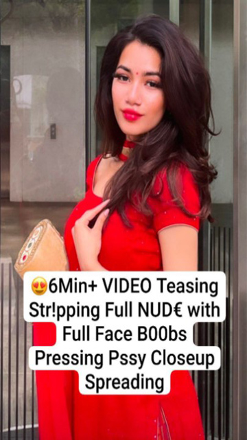 Famous Instagram Influencer – Paid Videocall Teasing Stripping – Full Nude with Full Face