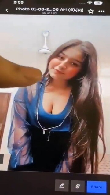 Beautiful Mal Babe Nude Showing