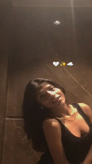 Beautiful Indian Girl Showing Nude