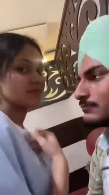 Punjabi Lover Nude Fun In Restaurant