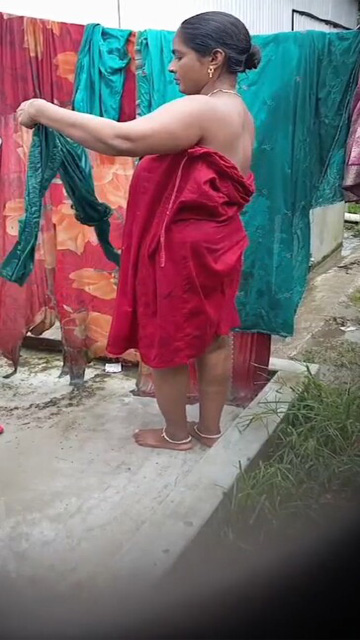 Village Bhabi Changing After Bathing