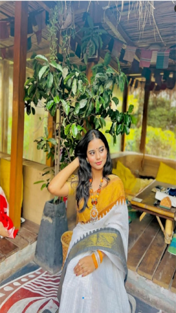 Beautiful Horny GF More Clip Update