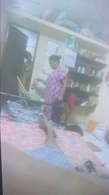 Tamil Mom & Sisters Nude – Video Captured Her Brother