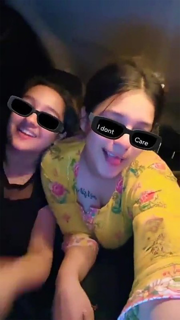 Paki Tik toker Big Boobs Press With – Anum Mirza and Hunain – Bajwa On Insta Live