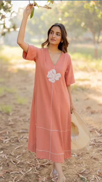 Model Solo Shoot Maybe Puja Shah – App Content