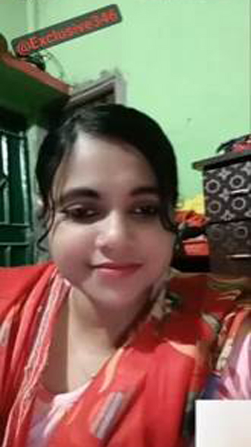 Desi Indian Cute Bhabhi Nude Show