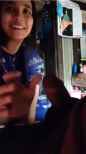 Desi Girl Released Water – while sucking my cock