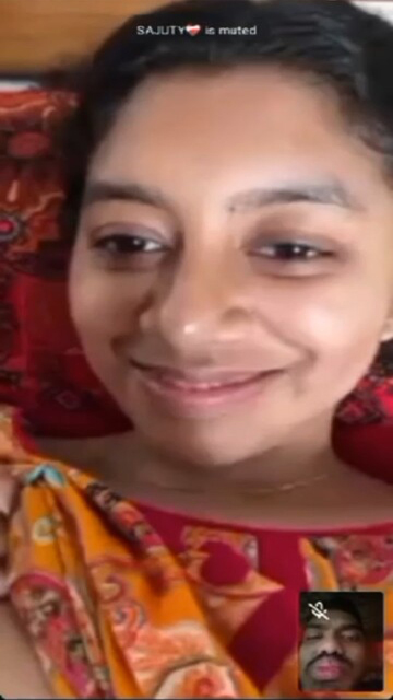 Indian girls showing sexy boobs