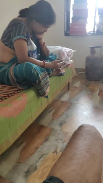 Jerking Infront of Mom – Recording Her Sleeping Nude