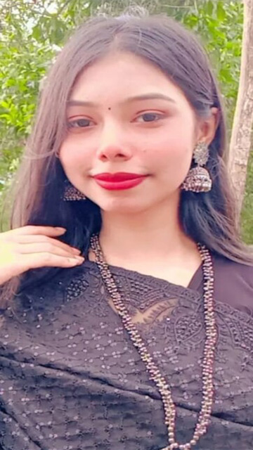 Beautiful Slim Horny Gf Fingering Porn