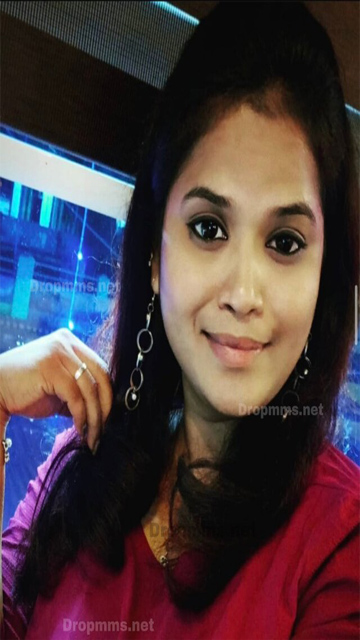 Tamil Hot Office Girl Leak Office Friend Threesome Videos