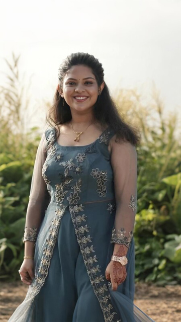 Beautifull Chubby Mallu Girl – Showing Big Busty Boobs