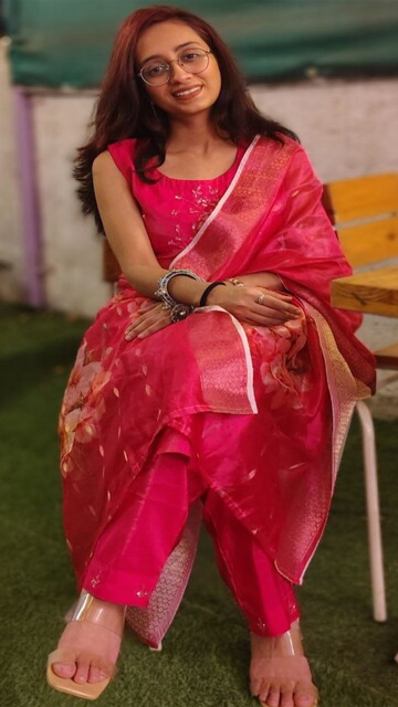 Beautiful Sexy Indian – Horny Girl Pussy Rubbing