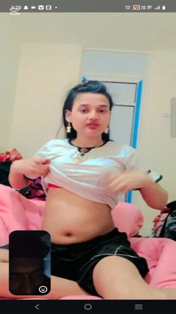 Beautiful Slim Horny Mal Fingering