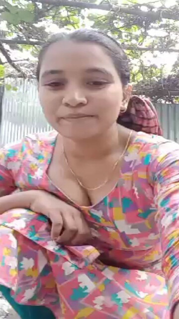 Hot Figure Sexy Village Bhabhi – Bathing Porn Video