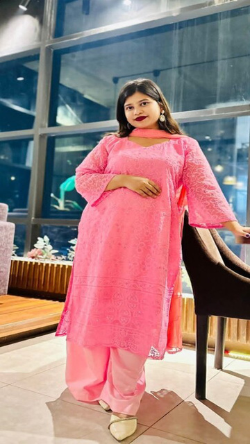 Beautiful Horny Chubby Girl Fingering