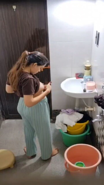 Beautiful Sexy Neighbour Capture Video Watch