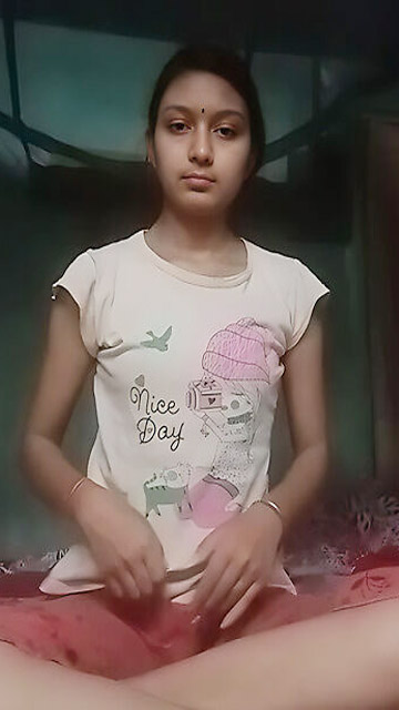 Desi Slim 13 Year Old Girl Full Body mms