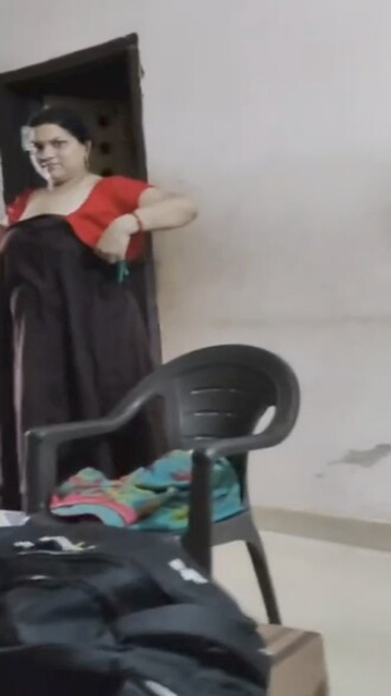 Hot Teacher Milf Capturing – Whole Changing For Her Student