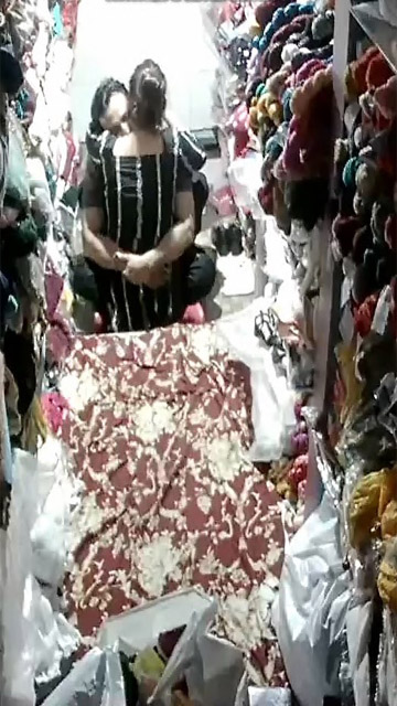 Saree Shop Owner Affair With Sales Hot Bhabi