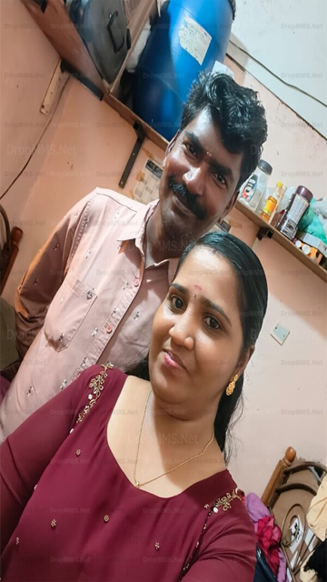 Tamil Young Aunty Blowjob Sex & Nude Show