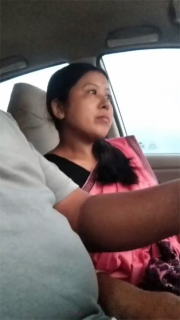 Bhabhi With Cute Smile Sucking Dick Running Vehicle