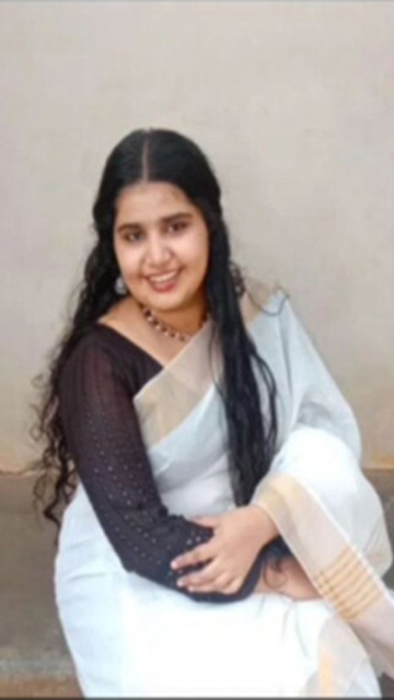 Desi Curvy Babe Saree beauty Sex And Talk Mms