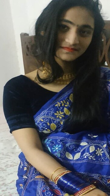 Beautiful Hot Sexy Figure Bengali Gf Showing