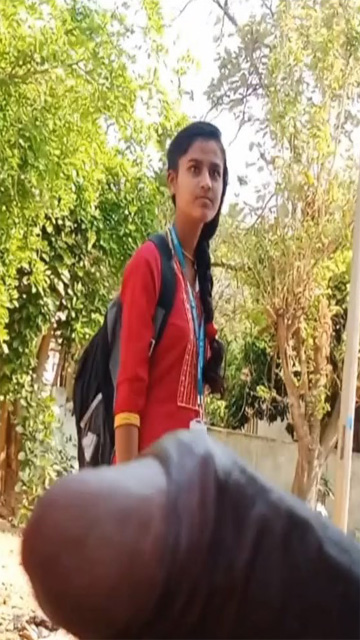 Daring Guy Flashing Sex – In Girls While Asking Watch Part 3