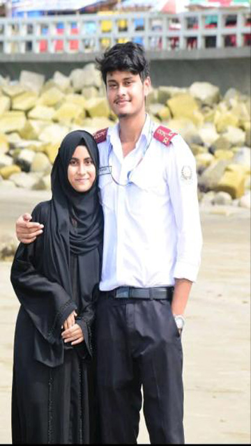 Beautiful Young Hijabi GF Scandal With BF Re Upload