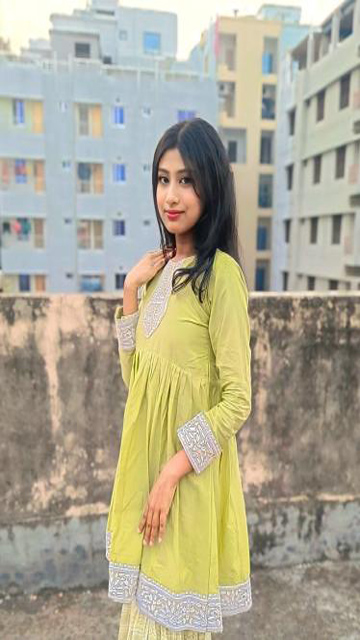 Bengali Young GF Showing And Short Fucking